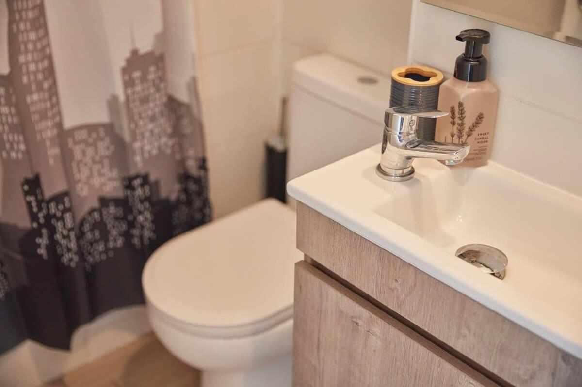 Апартаменты Hom I Amplio Departamento 2D2B En La Calle San Pablo Сантьяго Экстерьер фото